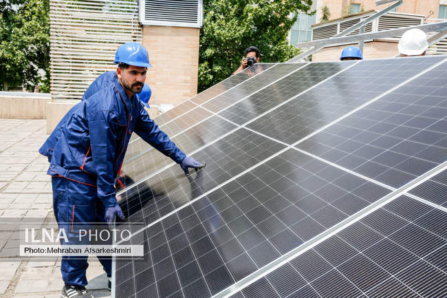 نصب پنل های خورشیدی در سالن اجلاس سران