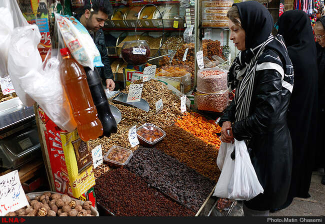 بازار میوه و آجیل در آستانه شب یلدا