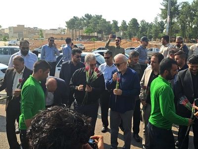بدرقه کاروان خدمت رسان شهرداری شیراز به مرز شلمچه 