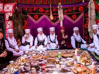 غذای نوروزی این مردم با گوشت اسب تهیه می‌شود !