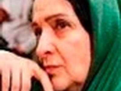 گلاب آدینه زنگ اجرای ویژه نمایش پارسا پیروزفر را می‌زند