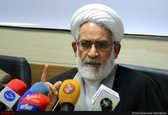 دشمنان از باز بودن بستر بی در و پیکر فضای مجازی برای ناامیدی مردم استفاده می‌کنند