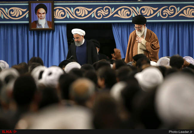 رهبر انقلاب اسلامی در دیدار مسئولان نظام و مهمانان کنفرانس وحدت و سف