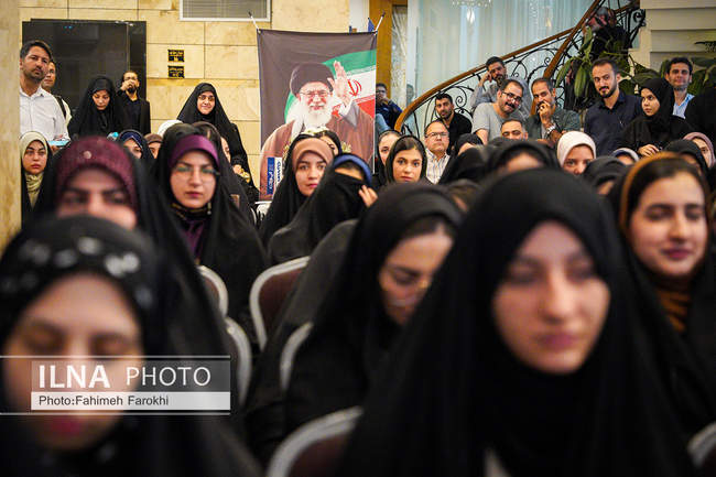 آئین افتتاحیه تشرف ده هزار دانشجوی زائر اولیربه زیارت علی بن موسی ال�