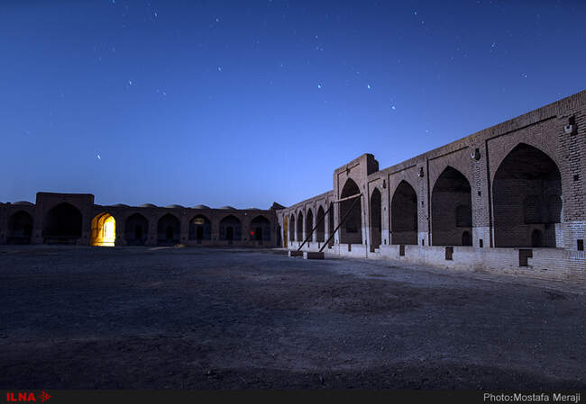نماهای شبانه کاروانسرای ساسانی دیرگچین