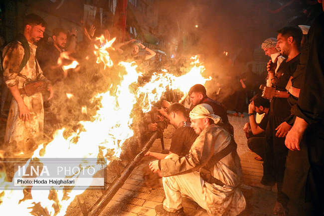 آیین مشعل گردانی دسته نجفی های مقیم قم