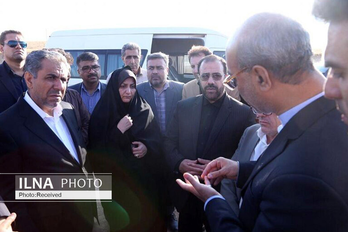 بازدید معاون رئیس جمهوری از شهرک گلخانه ای قزوین