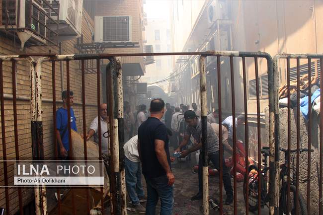 آتش سوزی در محل انباشت ضایعات در بازار بندرعباس