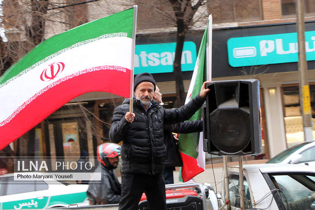 حضور مردم تبریز در راهپیمایی ۲۲ بهمن