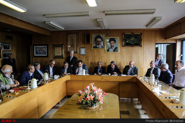 دیدار نوروزی پیشکسوتان و فعالان جامعه کارگری با ابوالقاسم سرحدی‌زا