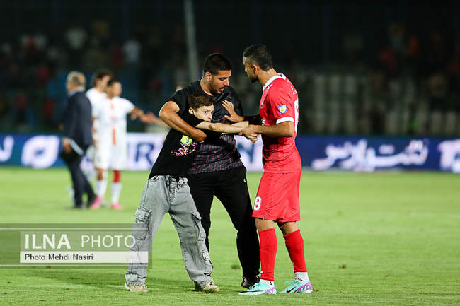 دیدار تیمهای فوتبال پرسپولیس تهران و فولاد خوزستان