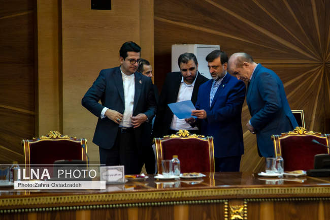 نشست صمیمی رئیس جمهور با جمعی از فرهیختگان علمی و اقتصادی