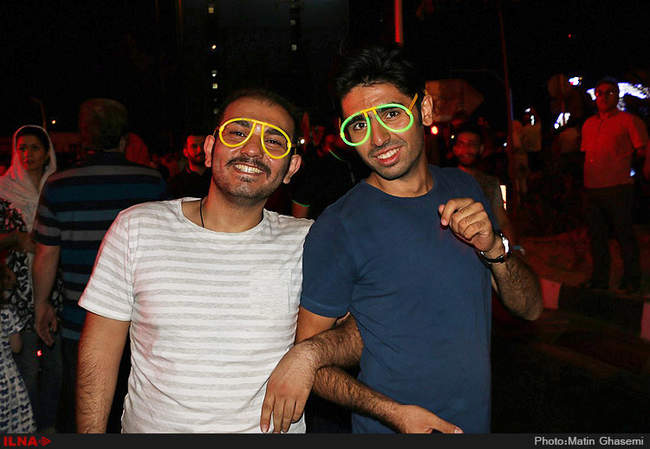 جشن هسته ای در خیابان های تهران -2 