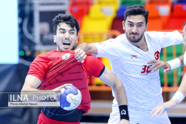 دیدار تیم‌های ملی هندبال  ایران و ترکیه