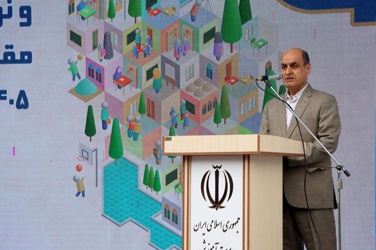تقویت مدارس و هنرستان‌ها پیش نیاز توسعه کشور است