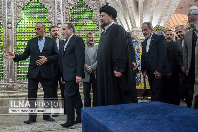 تجدید میثاق وزیر و کارکنان وزارت امور خارجه با آرمان‌های امام راحل