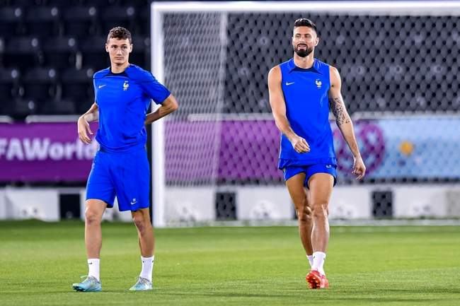 آخرین تمرین فرانسه پیش از جدال با لهستان؛ برای دفاع از عنوان قهرمانی 