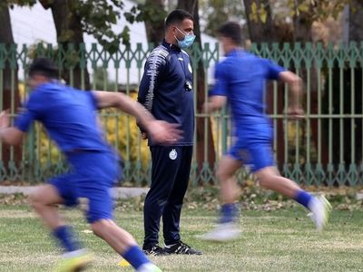 بازگشت مربی استقلال به تمرینات