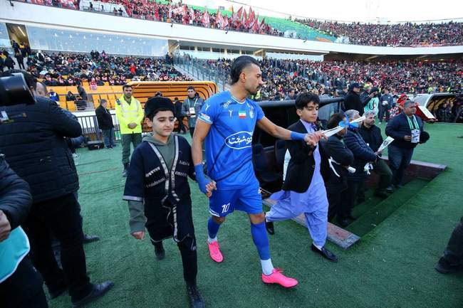 گزارش تصویری: پیروزی حیاتی پرسپولیس در دربی ۱۰۵
