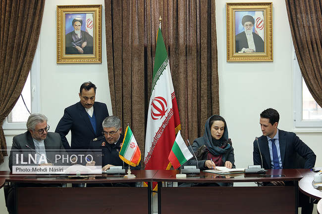 امضای یادداشت تفاهم نامه شناسایی گواهینامه های رانندگی فی مابین ایر