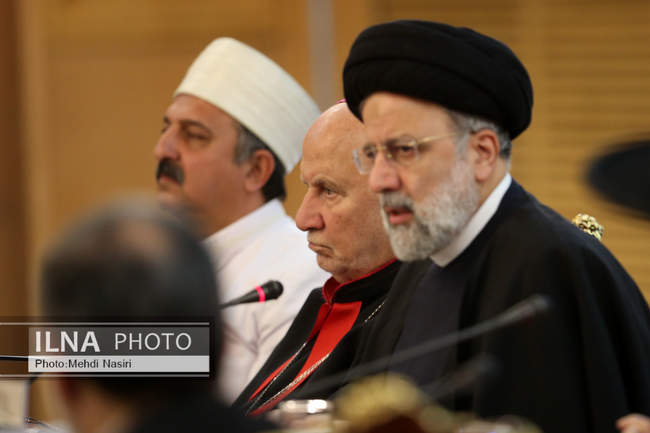 دیدار رییس جمهور با پیروان ادیان توحیدی