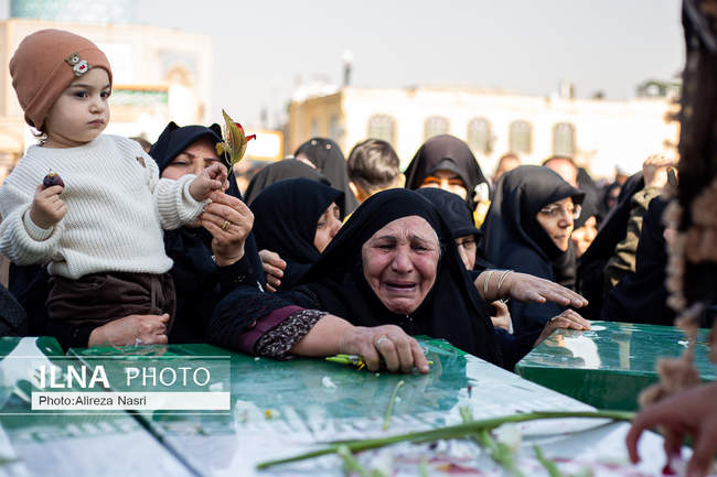 تشییع هشت لاله زهرایی در قزوین