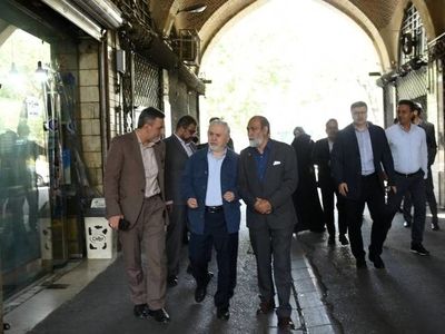 بازدید دارابی از سنگلج/ تمرکز بر صیانت از بافت تاریخی و رفع چالش‌های ضوابط شهری در قلب تهران