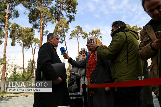 حاشیه جلسه هیات دولت- ۸ اسفند