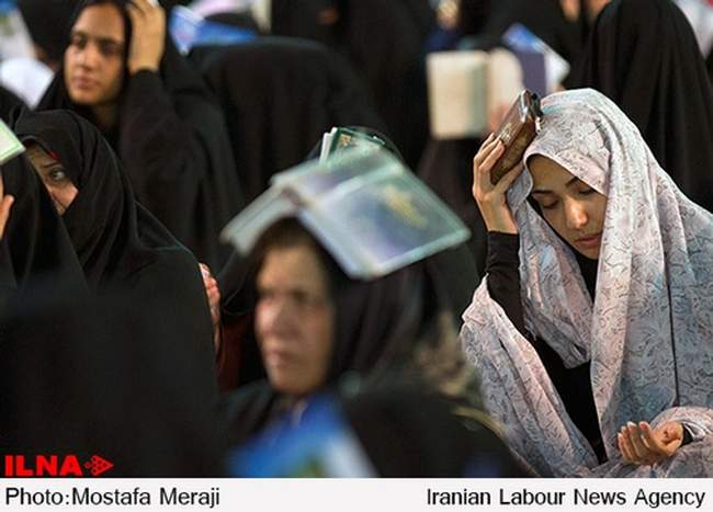 مراسم احیاء شب نوزدهم ماه رمضان در امامزاده هلال ابن علی شهرستان آرا�