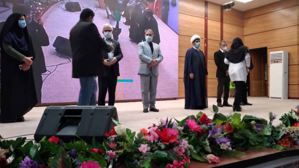 دولت تدبیر و امید به اندازه 40 سال گذشته خدمت ارائه داده است/ کادر درمان خسته اند