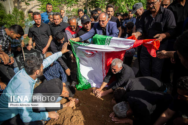 مراسم تشییع پیکر جانباختگان انفجار اسکله شهید رجایی بندرعباس
