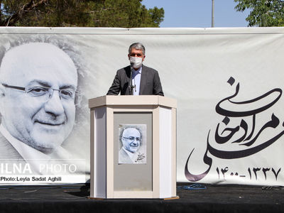 در شرایطی که منجیق فلک صد فتنه می‌بارید مرادخانی از پس کارهای شجاعانه برآمد/ کمتر کسانی هم پا در حاکمیت دارند و هم فضای مدنی و مدیریتی را در جامعه بسط می‌دهند/ او برای اصحاب فرهنگ و هنر مشاوری امین و بی‌منت بود 