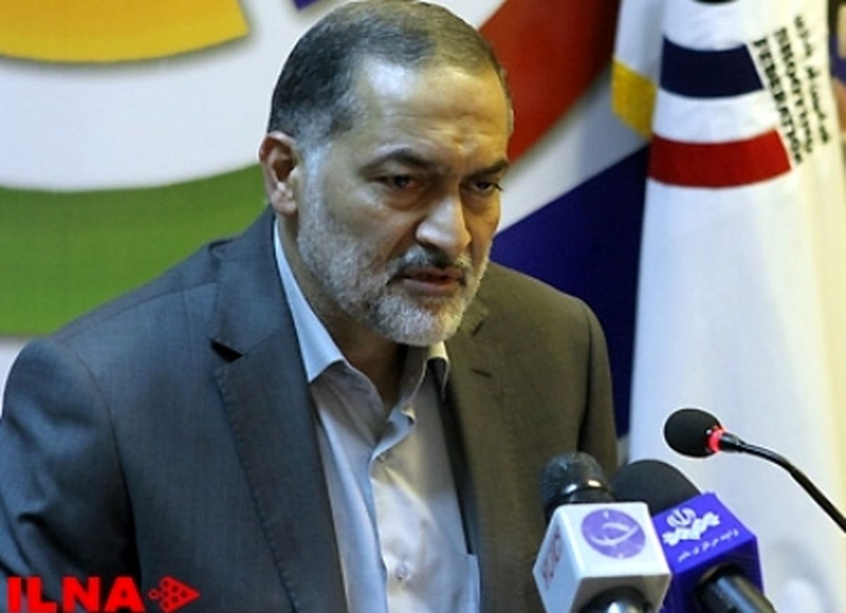 هاشمی: فدراسیون فوتبال و سازمان صدا و سیما بر سر حق پخش به تفاهم برسند 