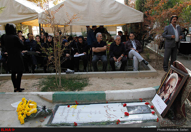 مراسم چهلم فرهنگ شریف در بهشت زهرا