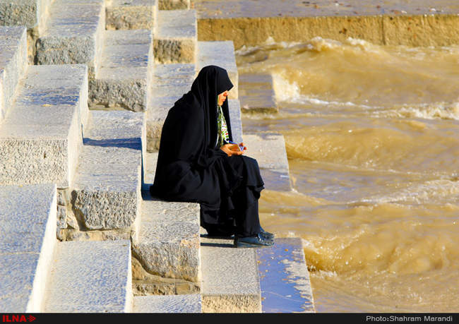 زاینده رود جاری شد