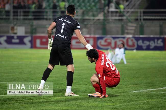 توقف تیم فوتبال تراکتور تبریز  برابر ذوب آهن اصفهان