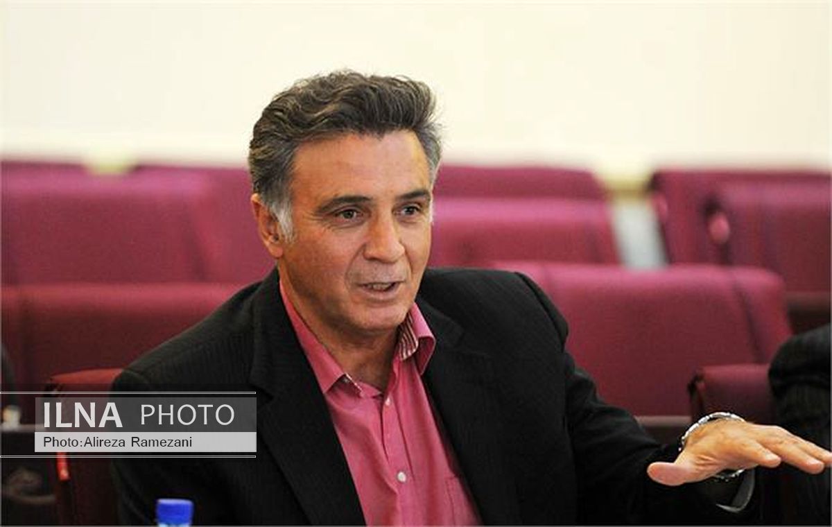 زادمهر: پرسپولیس می‌تواند این نتایج را جبران کند و قهرمان شود