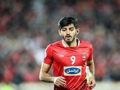 مهدی ترابی در آستانه جدایی از پرسپولیس