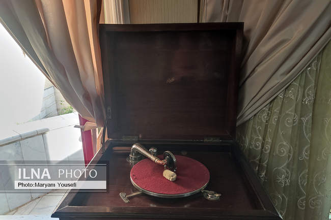 کافه‌ موزه گرامافون در تبریز