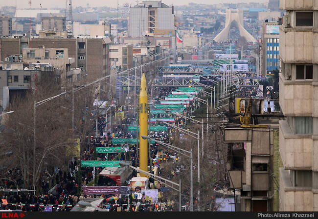 راهپیمایی یوم الله 22 بهمن-1