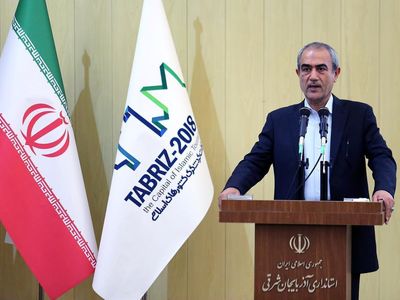 مدیریت شرایط جدید اقتصادی، وظیفه اصلی مسئولان است/ میز خدمت در ادارات استان راه‌اندازی شود