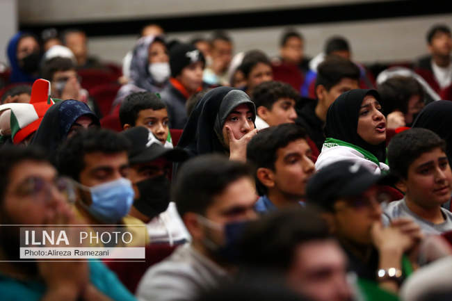 تماشای دومین بازی ایران در جام جهانی قطر در فرهنگسرای اشراق