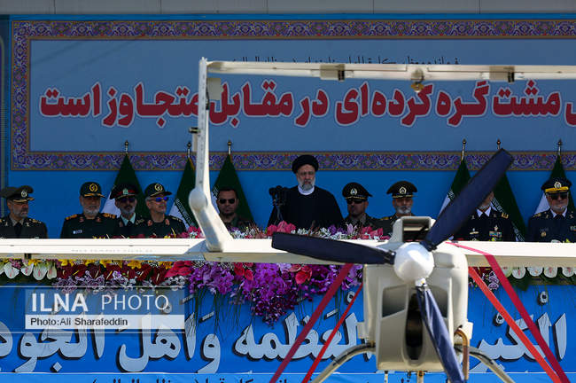 مراسم رژه روز ارتش با حضور رییس جمهور