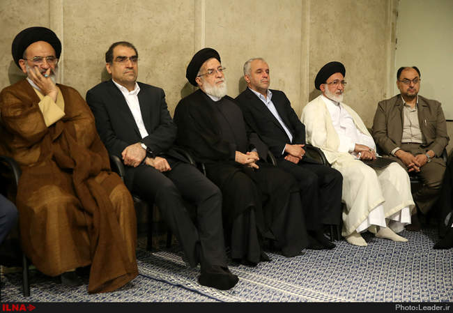 دیدار جمعی از خانواده‌های شهدای منا و حادثه مسجدالحرام با رهبر معظم 