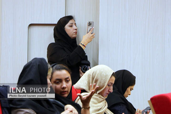 نشست خبری مدیرکل بهزیستی آذربایجان شرقی با اصحاب رسانه 