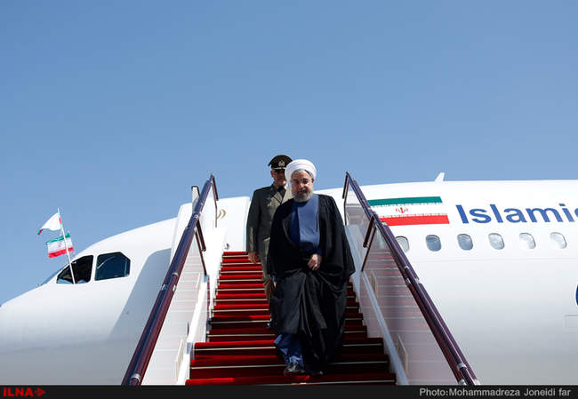حسن روحانی رئیس جمهور کشورمان وارد باکو شد/2