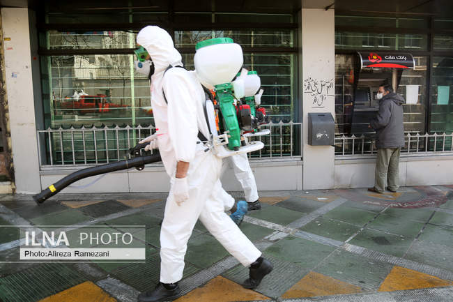 عملیات ضد عفونی معابر اصلی و فرعی خیابان ولیعصر (عج)