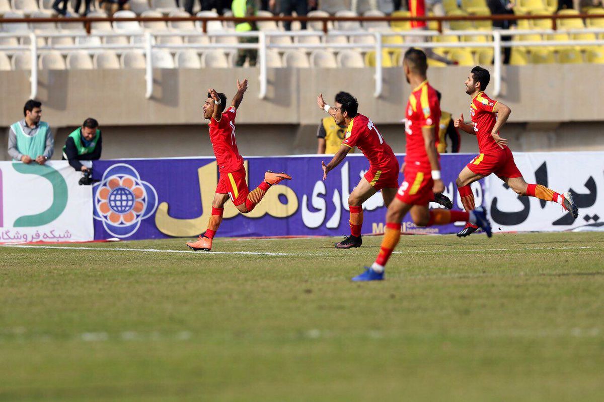 فولاد 2 - پرسپولیس یک/ شکست پرسپولیس به دست امپراتور