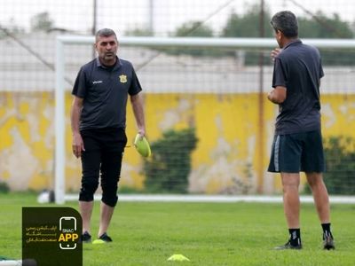 ویسی با مربیان سابق نفت ادامه می‌دهد؟