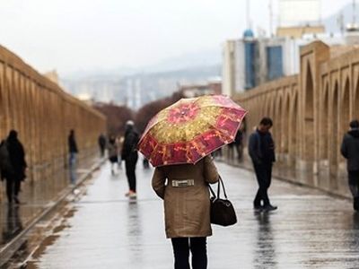 بی‌تدبیری در اعمال قرنطینه و رتبه اول اصفهان‌ در شیوع کرونا/ وضعیت‌ بحرانی‌ کاشان و آران و بیدگل/ یک مسئول: کارگر کرونایی نداشتیم